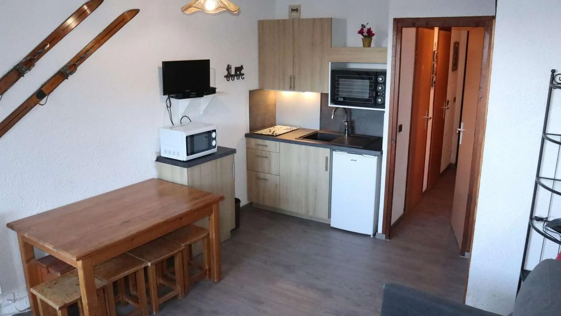 Studio Aux Orres - Ski Aux Pieds, Animaux Acceptes - Fr-1-322-21 Les Orres Lägenhet